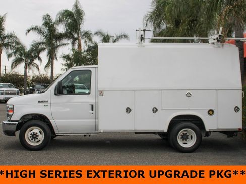 Used 2014 Ford E-350 and Econoline 350 Super Duty w/ Power Windows & Locks Group image 4