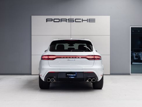Certified 2026 Porsche Macan S AWD/4WD image 6