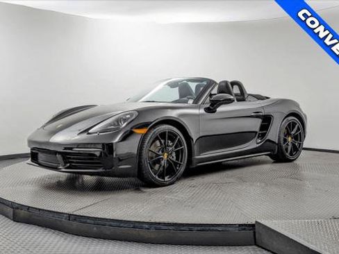 Used 2019 Porsche 718 Boxster image 2
