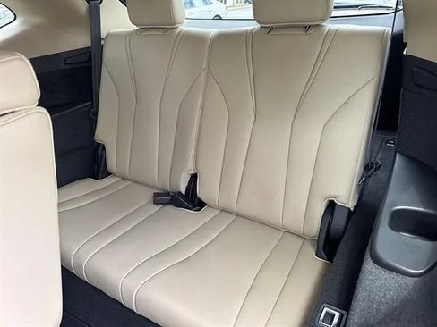 Used 2024 Acura MDX FWD image 16