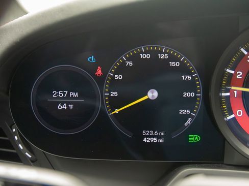 Used 2022 Porsche 911 GT3 RWD image 25