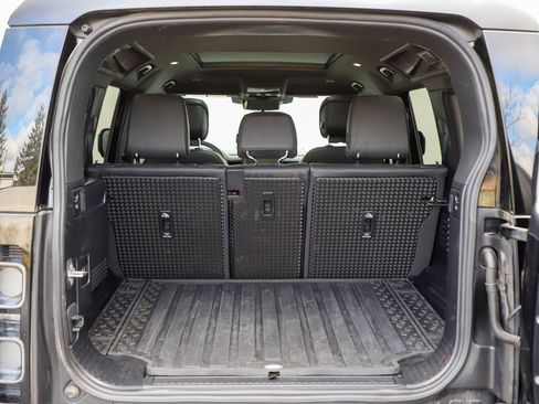 Used 2024 Land Rover Defender 110 V8 image 14