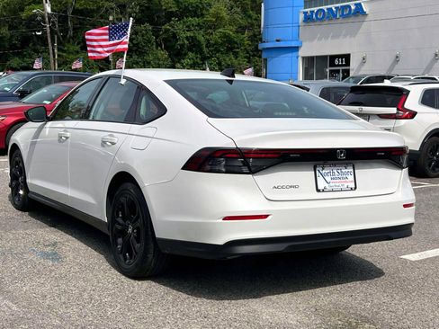 Used 2025 Honda Accord SE image 7