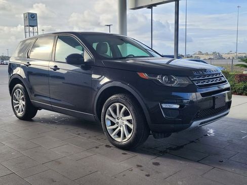 Used 2016 Land Rover Discovery Sport HSE image 4