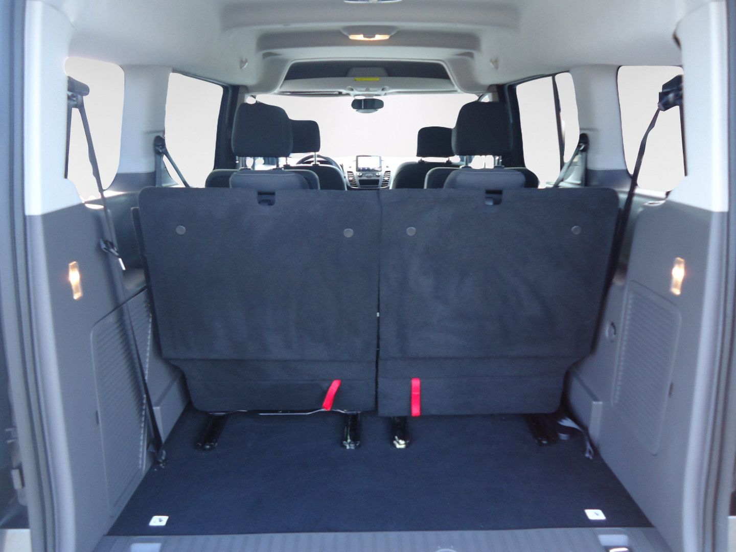 Used 2021 Ford Transit Connect XLT FWD image 11