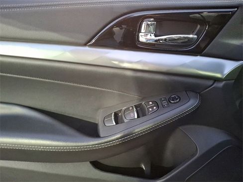 Used 2023 Nissan Maxima SV w/ Floor Mat Group image 12