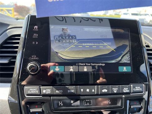 Used 2024 Honda Odyssey EX image 15