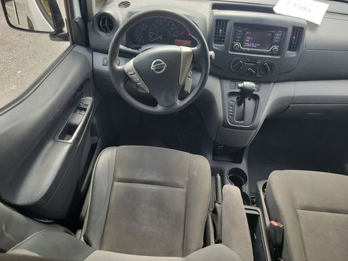 Certified 2018 Nissan NV200 S image 19