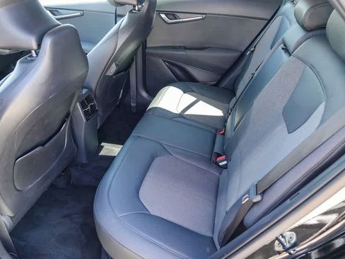 Certified 2024 Kia Niro EX FWD image 14