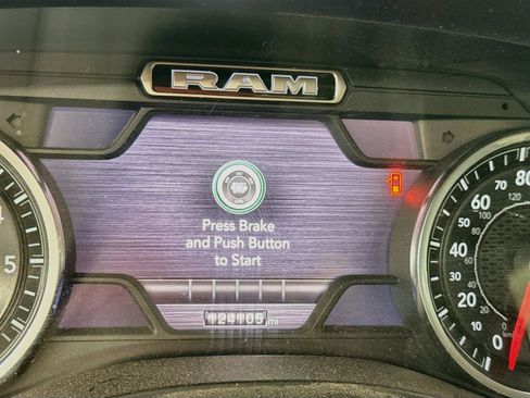 Used 2020 RAM 1500 Laramie AWD/4WD image 3