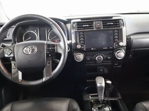 Used 2022 Toyota 4Runner TRD Off-Road Premium AWD/4WD image 14
