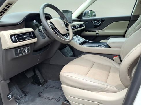 Certified 2023 Lincoln Aviator Reserve w/ Equipment Group 201A AWD/4WD image 15