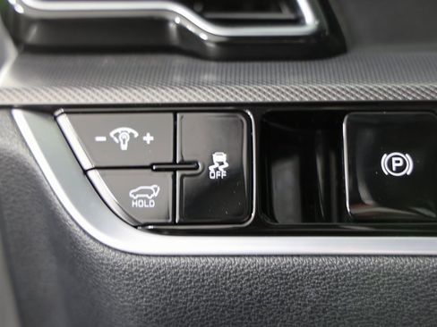 Certified 2025 Kia Sportage SX image 16