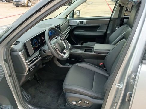 Used 2025 Hyundai Santa Fe SEL image 4