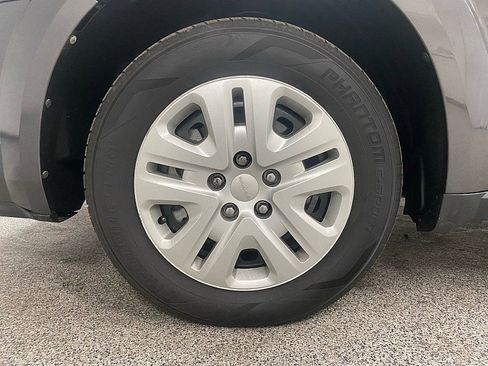 Used 2018 Dodge Journey SE image 27