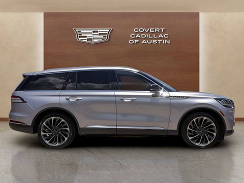 Used 2023 Lincoln Aviator Reserve w/ Equipment Group 201A AWD/4WD image 5