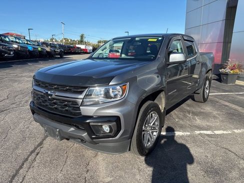 Used 2022 Chevrolet Colorado W/T w/ Custom Special Edition image 7