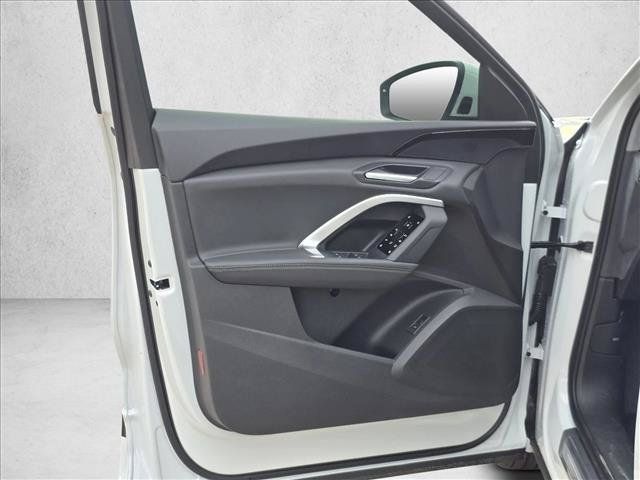 New 2025 Audi Q5 Premium w/ Convenience Package AWD/4WD image 13