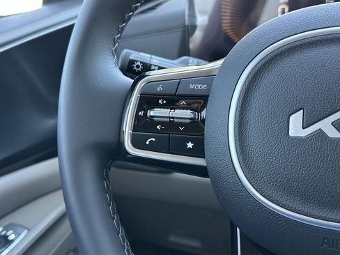 New 2026 Kia Carnival image 31