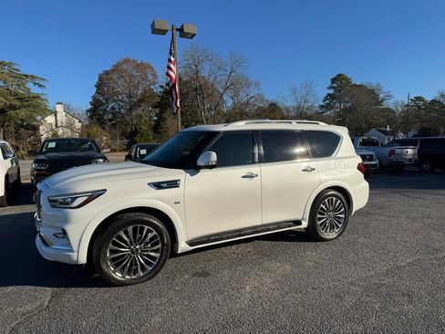 Used 2018 INFINITI QX80 4WD w/ Driver Assistance Package image 3