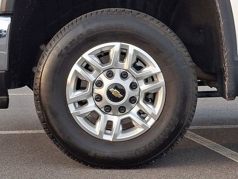 Certified 2025 Chevrolet Silverado 2500 LT w/ Convenience Package image 10