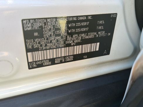Used 2022 Toyota RAV4 LE FWD image 38