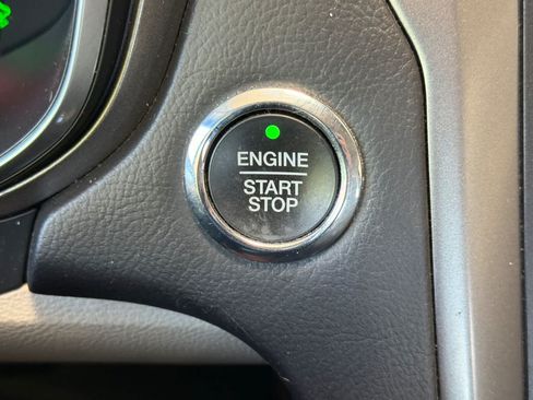Used 2020 Ford Fusion SE FWD image 24