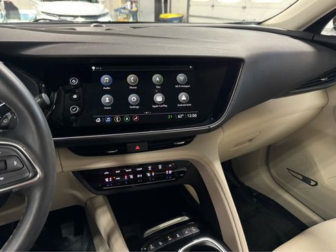 Certified 2022 Buick Envision Avenir w/ Technology Package II image 18