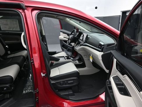 New 2026 Honda Odyssey Elite image 14