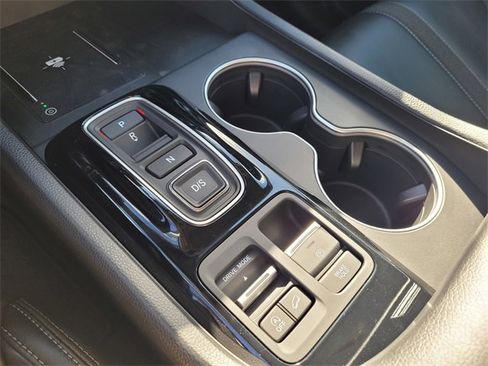 New 2025 Honda Pilot Touring image 10