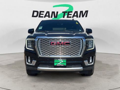 Used 2021 GMC Yukon Denali w/ Denali Ultimate Package AWD/4WD image 2
