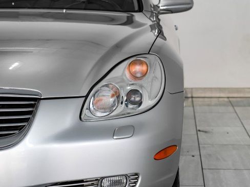 Used 2003 Lexus SC 430 Convertible image 23