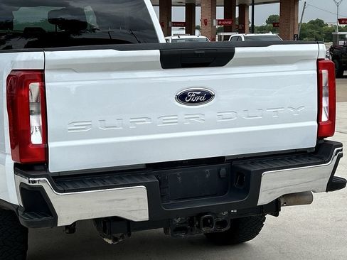 Used 2025 Ford F250 XLT AWD/4WD image 6