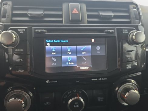 Used 2018 Toyota 4Runner TRD Off-Road Premium AWD/4WD image 20