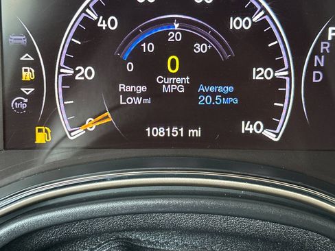 Used 2017 Jeep Grand Cherokee Laredo w/ Quick Order Package 2BE RWD image 35