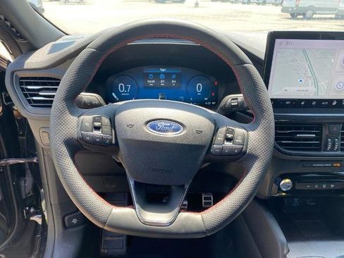 Certified 2023 Ford Escape ST-Line Select w/ Tech Pack #2 AWD/4WD image 17