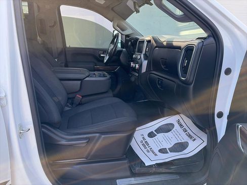 Used 2021 GMC Sierra 2500 SLE w/ SLE Value Package; image 14