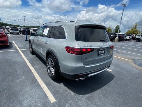 Used 2024 Mercedes-Benz GLS 450 4MATIC image 5