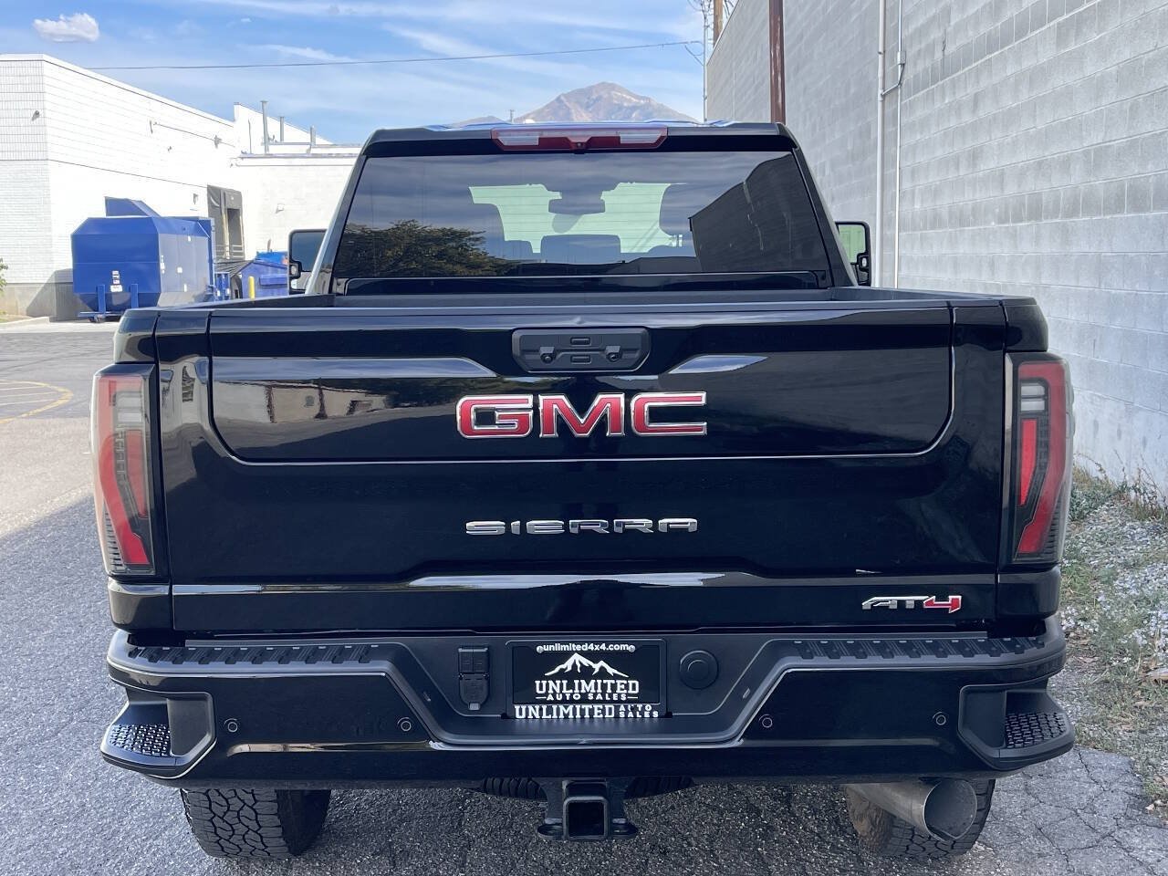 Used 2026 GMC Sierra 2500 AT4 AWD/4WD image 6