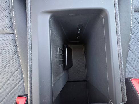 New 2025 Volkswagen Tiguan SE image 16