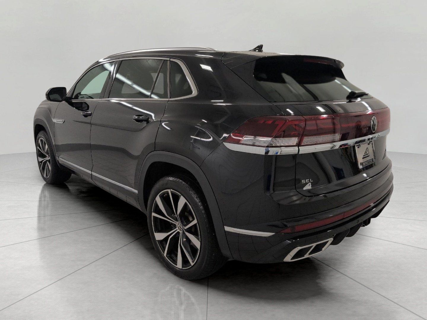 Used 2025 Volkswagen Atlas Cross Sport SEL Premium R-Line AWD/4WD image 21
