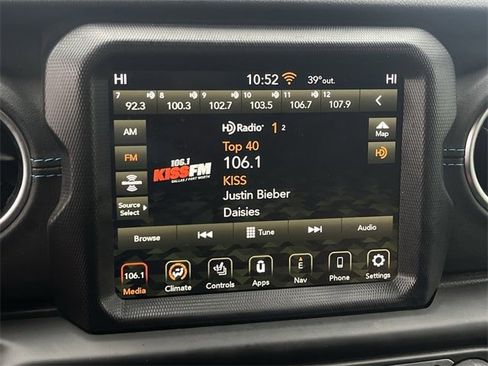 Used 2021 Jeep Wrangler Unlimited Rubicon 4xe w/ Steel Bumper Group image 19