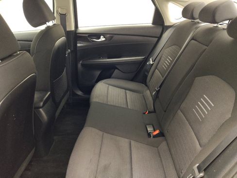Used 2019 Kia Forte S w/ S Premium Package FWD image 18