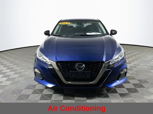 Used 2021 Nissan Altima 2.5 SR w/ SR Premium Package image 5