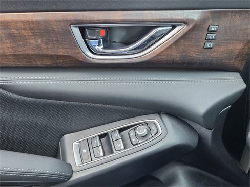 Certified 2025 Subaru Ascent Touring image 30