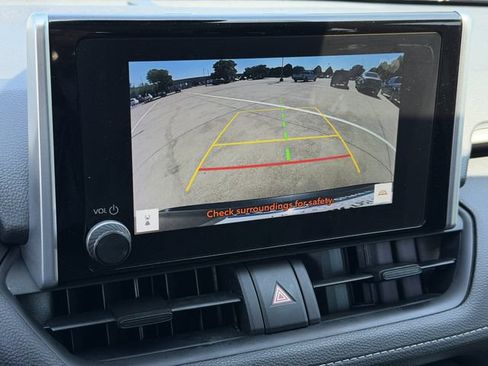 Used 2023 Toyota RAV4 LE FWD image 18