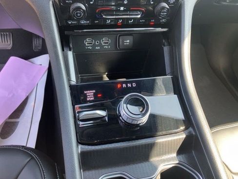 Certified 2025 Jeep Grand Cherokee Limited w/ Trailer Tow Package image 17