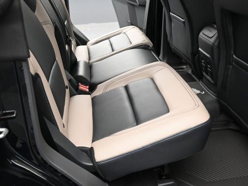 Used 2024 Ford Bronco Wildtrak image 31