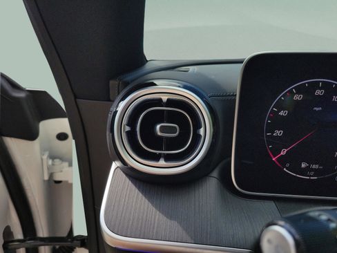 Certified 2025 Mercedes-Benz CLE 450 CLE 450 image 17