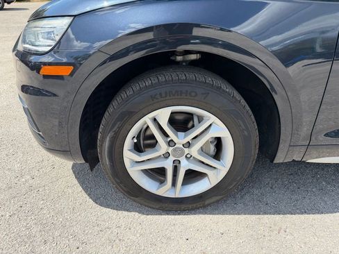 Used 2019 Audi Q5 2.0T Premium w/ Convenience Package AWD/4WD image 9